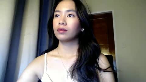 Candy online show from 10-19-25, 12:44