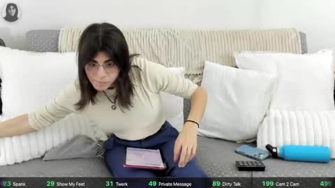 Snapshot of itschloelaurent chatting on 05-12-26, 07:22 itschloelaurent online show from 05-12-26, 07:22