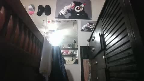 Snapshot of itsdannibaby chatting on 05-31-26, 07:37 itsdannibaby online show from 05-31-26, 07:37