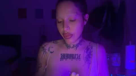 Snapshot of itslexireed_ chatting on 01-13-26, 02:06 itslexireed_ online show from 01-13-26, 02:06