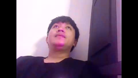 Snapshot of itsme_berniexx chatting on 12-08-24, 07:37 ask me online show from 12-08-24, 07:37
