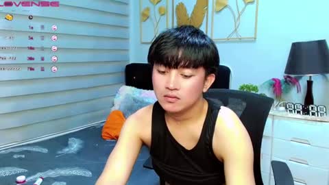 Snapshot of itsme_berniexx chatting on 12-29-24, 07:11 ask me online show from 12-29-24, 07:11