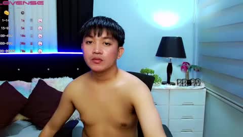 Snapshot of itsme_berniexx chatting on 01-07-25, 10:11 ask me online show from 01-07-25, 10:11
