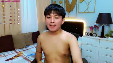Snapshot of itsme_berniexx chatting on 01-11-25, 07:17 ask me online show from 01-11-25, 07:17