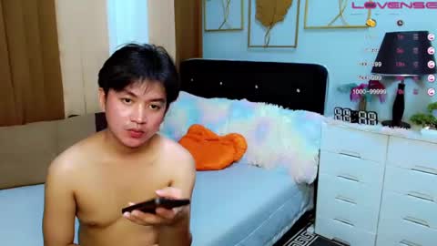 Snapshot of itsme_berniexx chatting on 01-26-25, 10:45 ask me online show from 01-26-25, 10:45