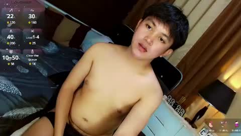 Snapshot of itsme_berniexx chatting on 02-23-25, 09:33 ask me online show from 02-23-25, 09:33