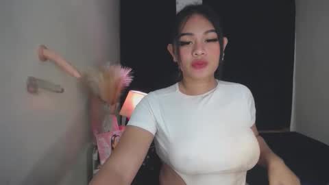 Snapshot of itsme_jazzy chatting on 11-09-25, 04:27 JAZ online show from 11-09-25, 04:27