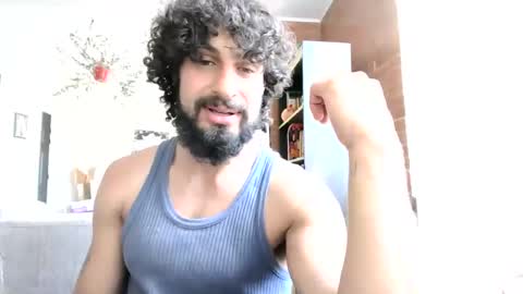 Snapshot of itsmederek380507 chatting on 03-10-26, 06:24 Derek online show from 03-10-26, 06:24