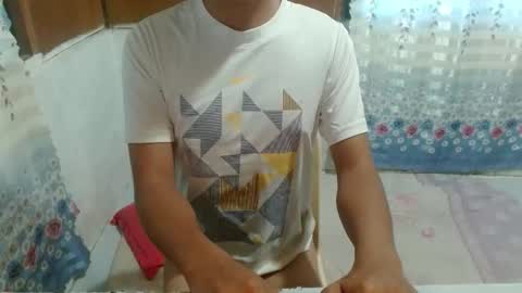 itsmelily05 online show from 03-20-26, 10:36