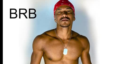 Snapshot of itsmikenoir chatting on 02-25-26, 04:27 Limited offer 50 online show from 02-25-26, 04:27