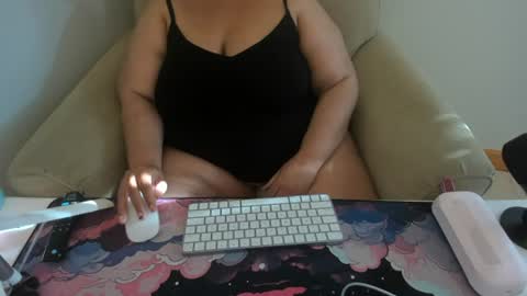 Snapshot of itsmistressxxx chatting on 06-16-26, 10:34 EBONYBBW online show from 06-16-26, 10:34