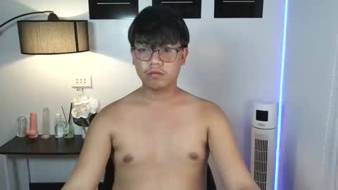 Snapshot of itsurjayxx chatting on 03-27-26, 02:28 jay jay online show from 03-27-26, 02:28