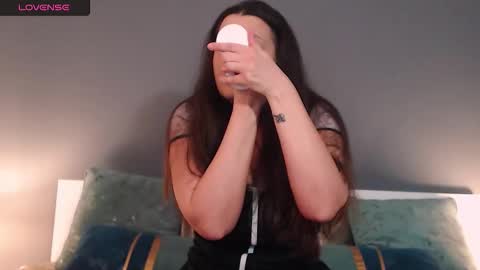 Snapshot of itsyourlady chatting on 01-06-26, 11:58 Melissa Khaan online show from 01-06-26, 11:58