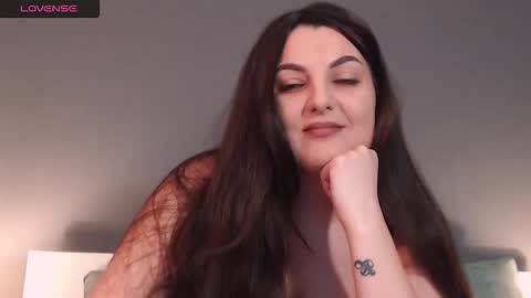 Snapshot of itsyourlady chatting on 02-20-26, 03:12 Melissa Khaan online show from 02-20-26, 03:12