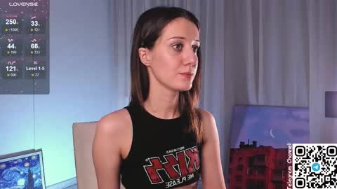 Snapshot of ittybittytittykira chatting on 12-15-25, 12:09 Kira online show from 12-15-25, 12:09