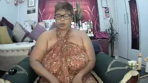 itumeleng74 online show from 02-15-25, 05:09