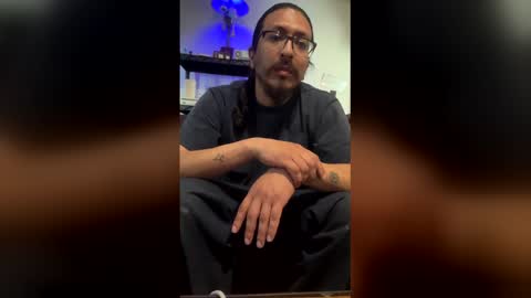 Frederect Cumms online show from 04-04-26, 10:40