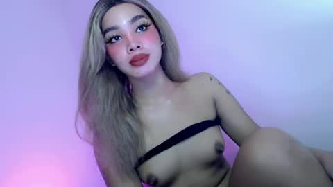 Snapshot of itzme_marga11 chatting on 06-23-26, 01:09 Marga online show from 06-23-26, 01:09