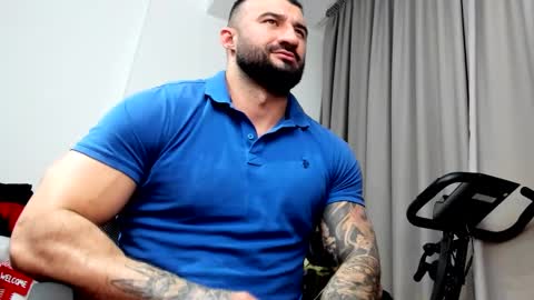 Snapshot of iustinmucle95 chatting on 01-30-25, 01:00 iustinmucle95 online show from 01-30-25, 01:00