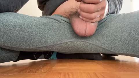 Snapshot of iuuuf2 chatting on 12-17-24, 11:06 Iuuuf2 or Samel online show from 12-17-24, 11:06