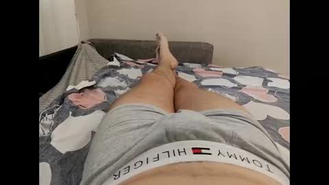 Snapshot of ivanes888 chatting on 10-11-25, 11:42 Mickey online show from 10-11-25, 11:42