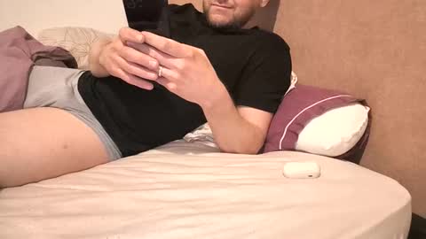 ivanf999 online show from 05-19-26, 12:00