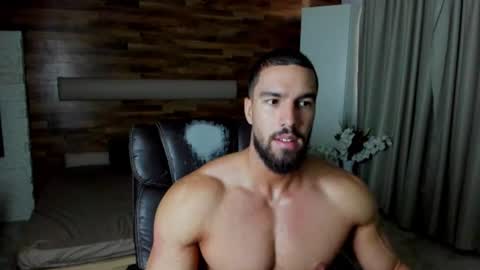 Snapshot of ivanhydee chatting on 07-08-26, 04:17 IvanHydee online show from 07-08-26, 04:17