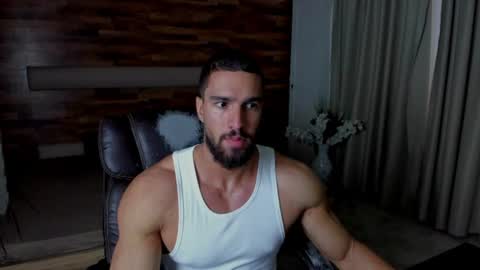 Snapshot of ivanhydee chatting on 07-13-26, 04:26 IvanHydee online show from 07-13-26, 04:26