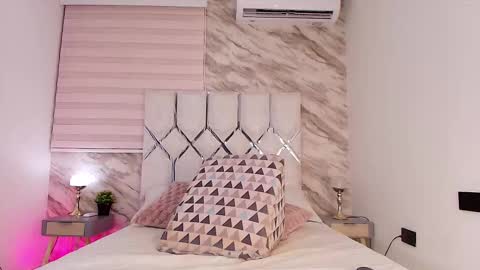 Snapshot of ivanna_vega_ chatting on 01-09-26, 07:26 ivanna online show from 01-09-26, 07:26