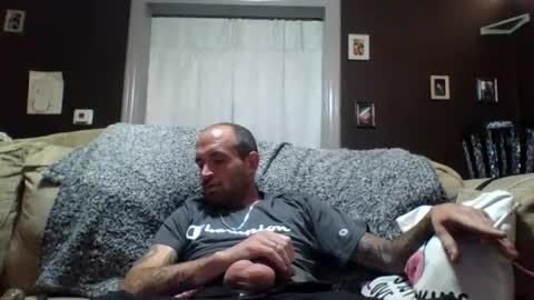 Snapshot of ivel_91 chatting on 08-03-26, 02:43 ivel_91 online show from 08-03-26, 02:43