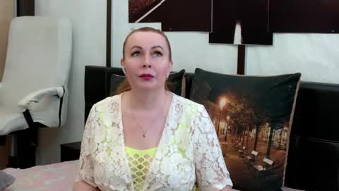 IrennaSplash online show from 05-27-26, 02:30