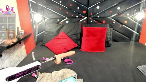 Ivis  online show from 04-04-26, 12:57