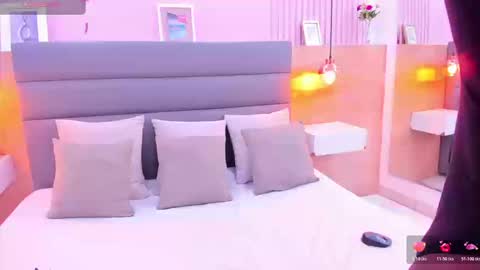 Ivonne Duval  online show from 03-20-26, 04:23