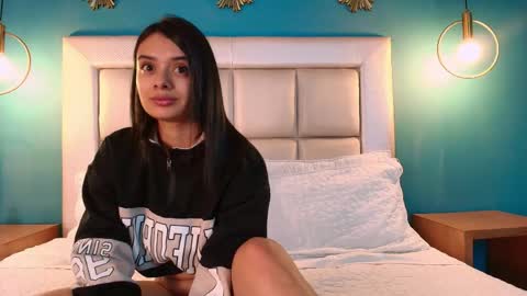 Snapshot of ivonny_x chatting on 05-25-26, 06:08 Ivon online show from 05-25-26, 06:08