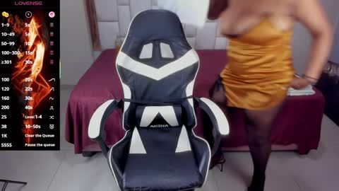 Snapshot of ivonsanchez chatting on 04-06-26, 04:32 IVONSANCHEZ online show from 04-06-26, 04:32