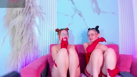 ivonymiller online show from 10-12-25, 08:41