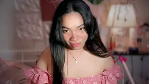 Snapshot of ivory_delight chatting on 05-10-26, 02:28 ivory_delight online show from 05-10-26, 02:28