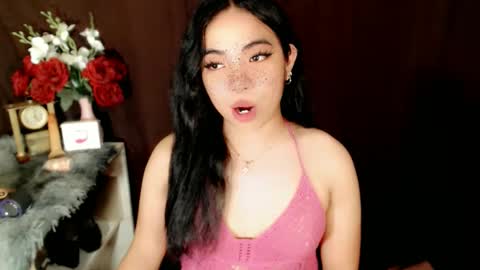 Snapshot of ivory_delight chatting on 05-27-26, 12:02 ivory_delight online show from 05-27-26, 12:02