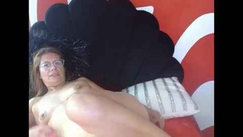 Snapshot of ivory_mistress chatting on 05-11-26, 04:04 ivory_mistress online show from 05-11-26, 04:04