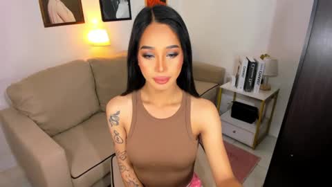 Snapshot of ivorycollins chatting on 01-12-25, 06:28 kirstenelsie online show from 01-12-25, 06:28