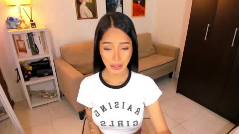 Snapshot of ivorycollins chatting on 02-25-25, 12:47 kirstenelsie online show from 02-25-25, 12:47