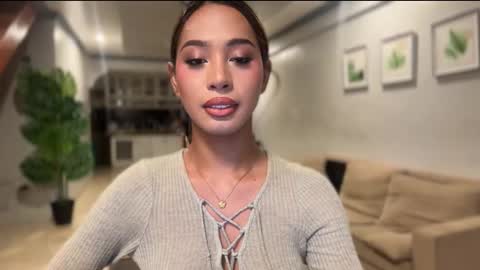 Snapshot of ivorycollins chatting on 10-09-25, 06:22 kirstenelsie online show from 10-09-25, 06:22