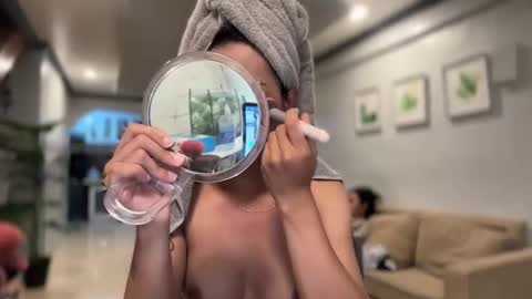 Snapshot of ivorycollins chatting on 10-15-25, 12:44 kirstenelsie online show from 10-15-25, 12:44