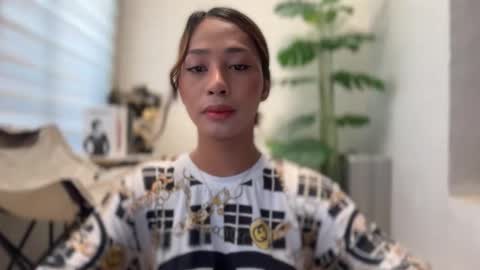 Snapshot of ivorycollins chatting on 11-07-25, 01:05 kirstenelsie online show from 11-07-25, 01:05