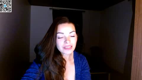 Snapshot of ivorymuse chatting on 04-27-26, 08:40 Lana online show from 04-27-26, 08:40