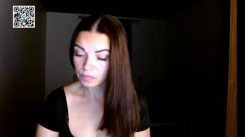 Snapshot of ivorymuse chatting on 06-02-26, 08:22 Lana online show from 06-02-26, 08:22