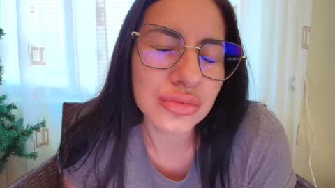 Snapshot of ivoryorchid chatting on 07-25-26, 02:47 Ivory online show from 07-25-26, 02:47