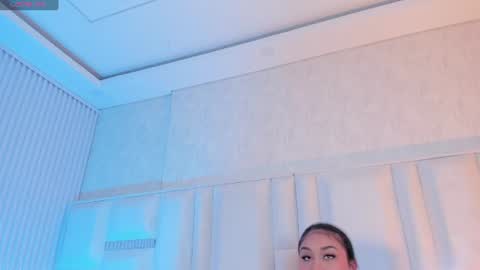 Snapshot of ivtt_love chatting on 07-18-26, 01:15 IVET online show from 07-18-26, 01:15