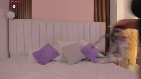 Snapshot of ivy___collins chatting on 01-08-26, 09:55 maria online show from 01-08-26, 09:55