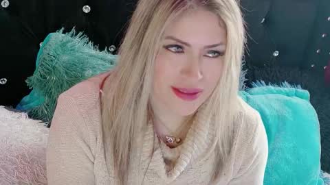 Diana Rojas  online show from 12-15-25, 05:50